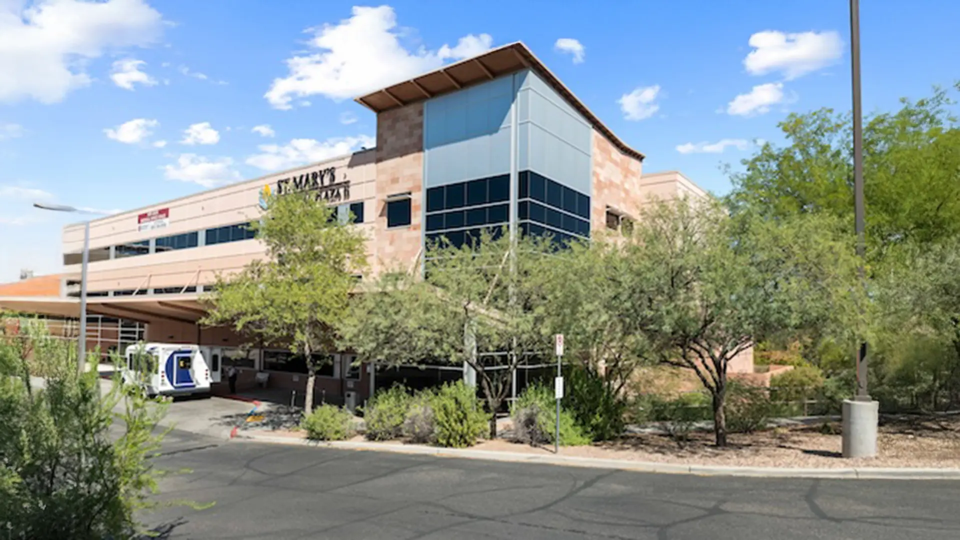 St Marys Medical Plaza II outside front entrance image